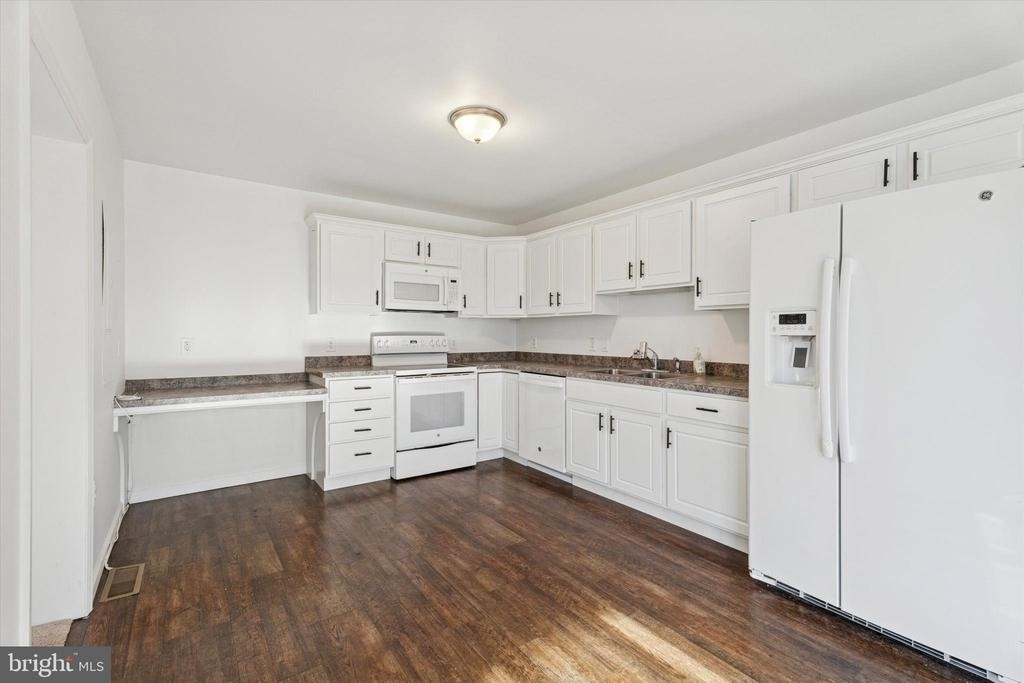 98 N Bacton Hill Road - Photo 2