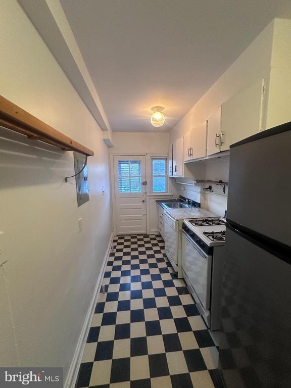 4034 7th Street Ne - Photo 7