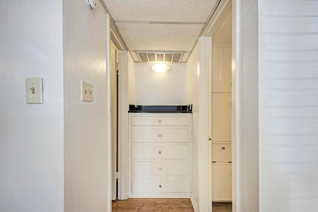 1000 W 26 St - Photo 8