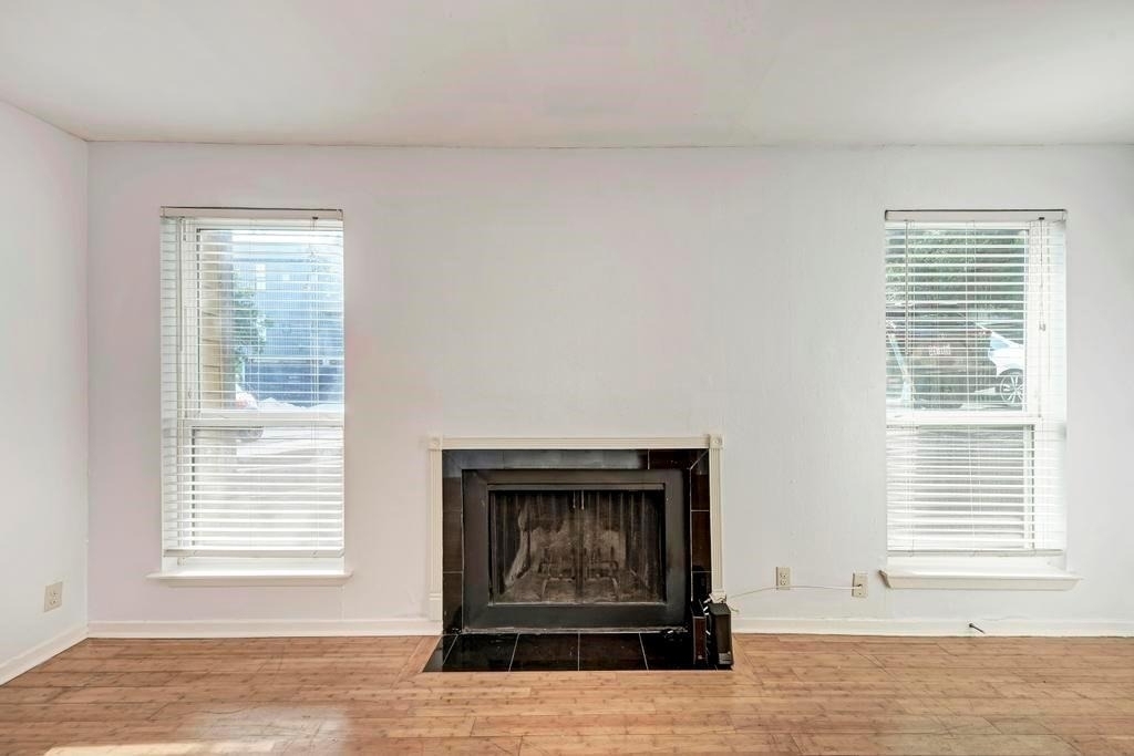 1000 W 26 St - Photo 3