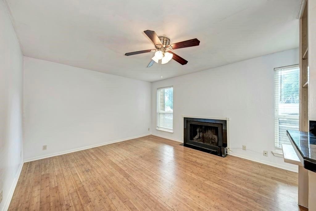 1000 W 26 St - Photo 2
