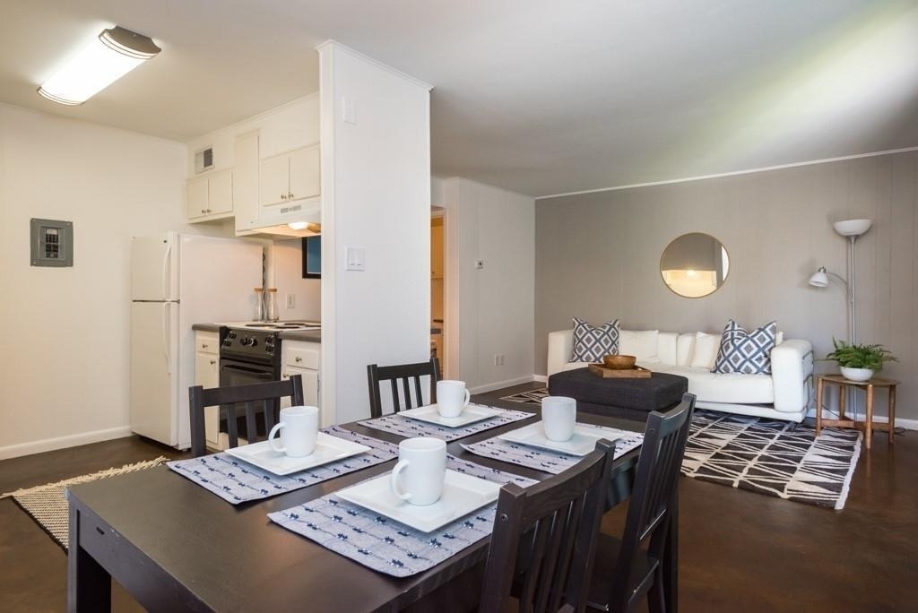 3914 Avenue D - Photo 4