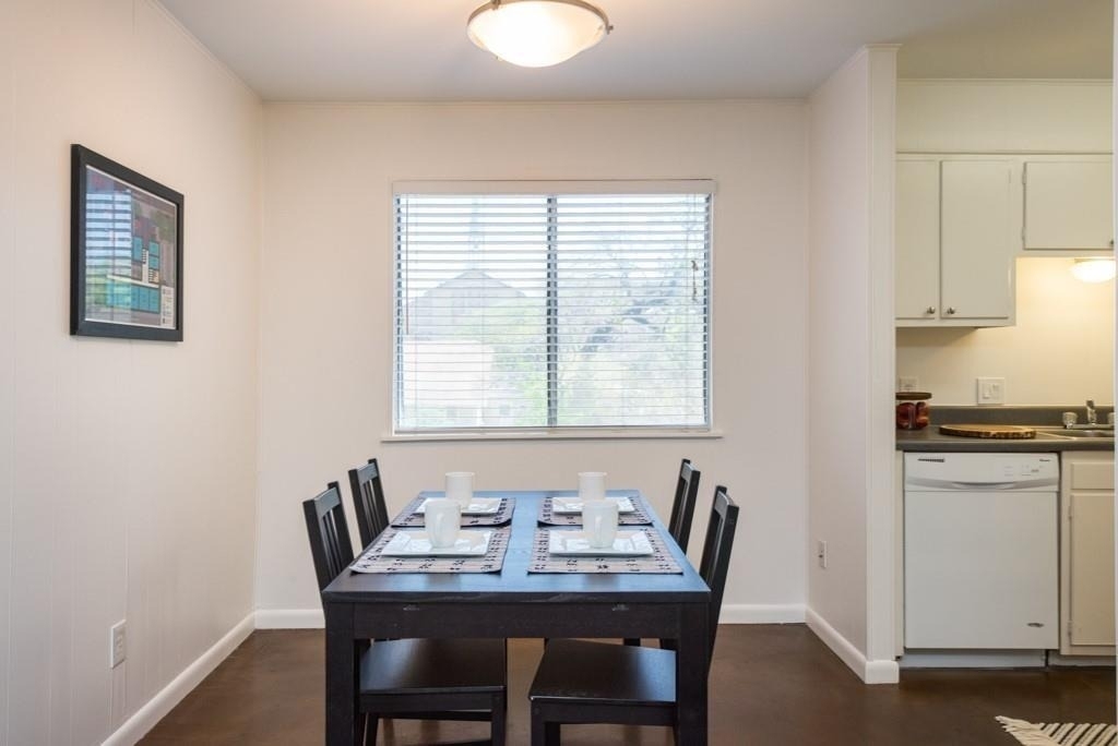 3914 Avenue D - Photo 5