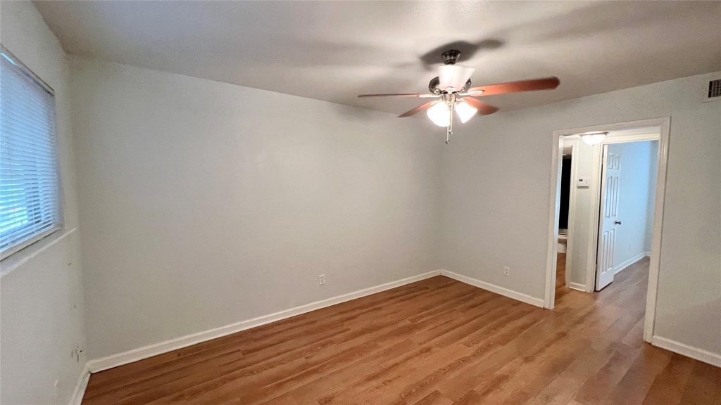 2301 Ohlen Rd - Photo 3