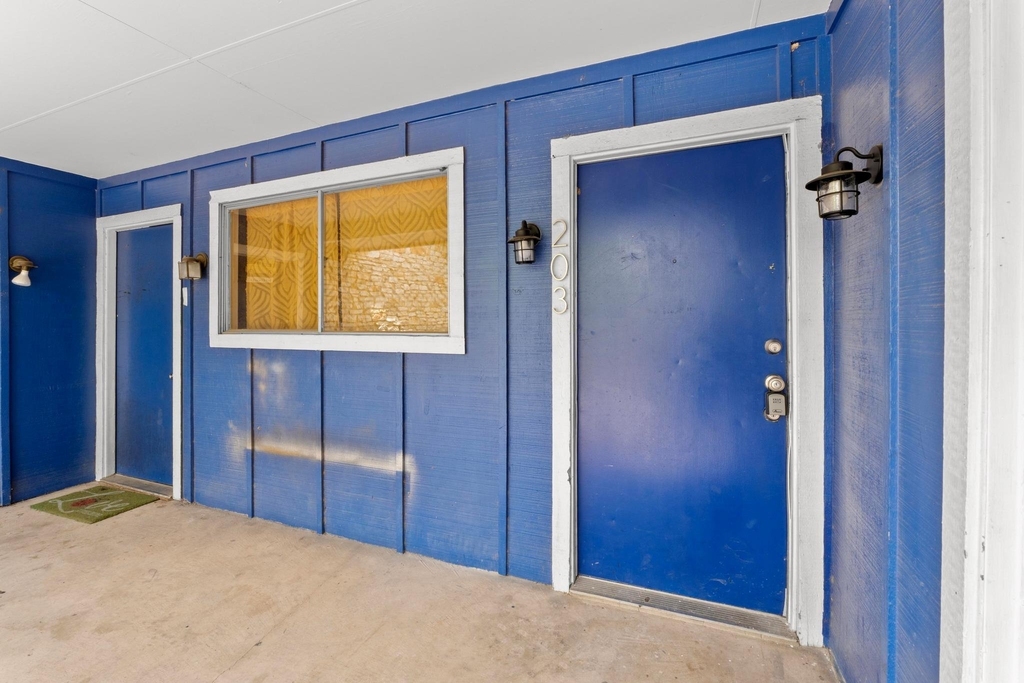 8903 Parkfield Dr - Photo 10