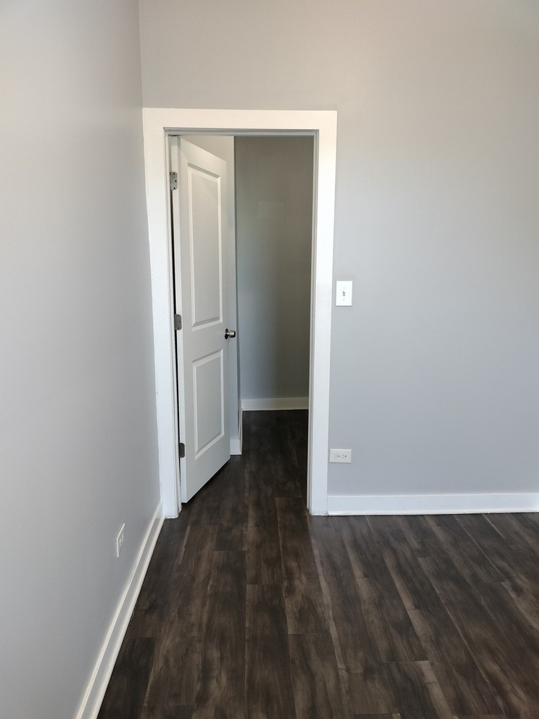 1943 W 48th Street - Photo 20