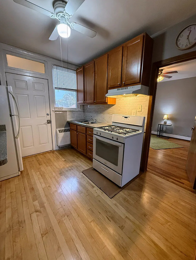 6010 W Seminole Street - Photo 1