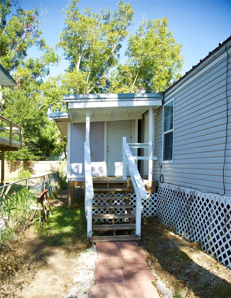 4443 6th Street Street - Photo 0