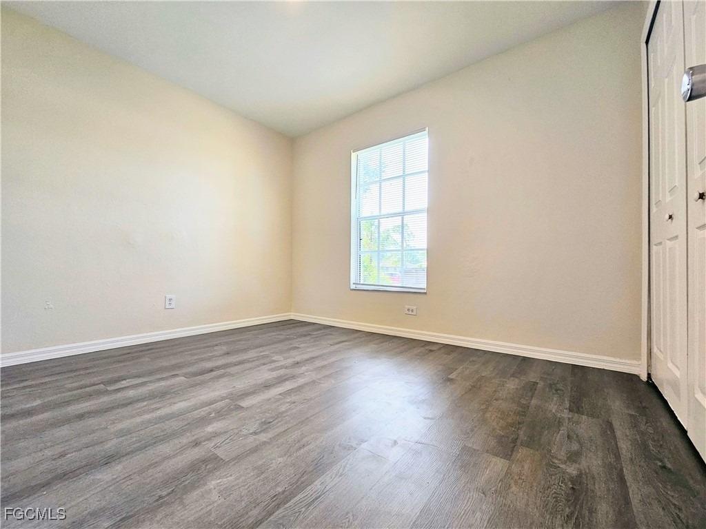 4916 Leonard Boulevard S - Photo 9