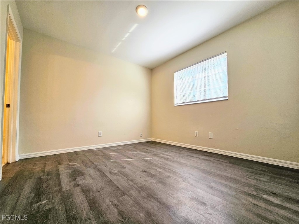 4916 Leonard Boulevard S - Photo 13