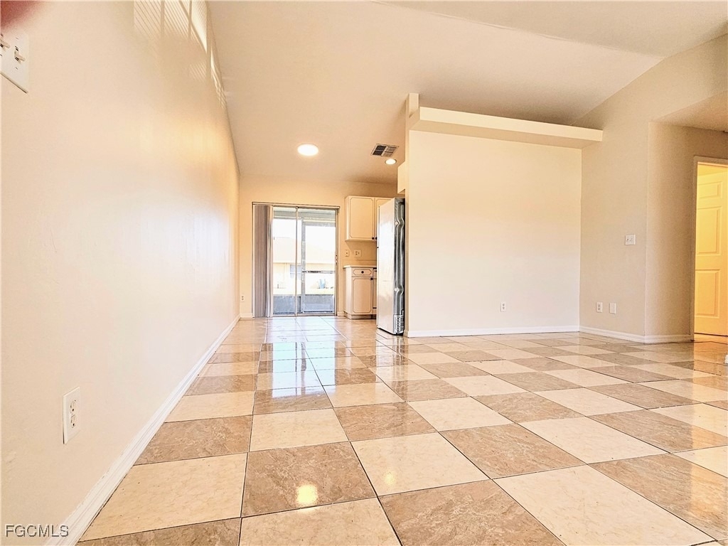 4916 Leonard Boulevard S - Photo 4