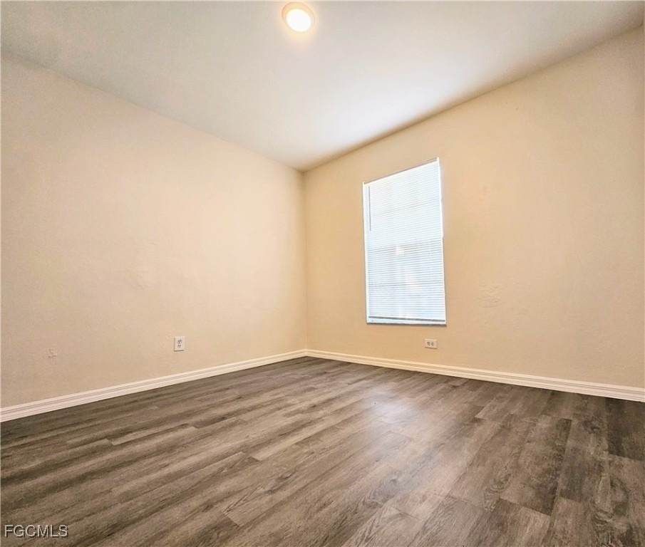 4916 Leonard Boulevard S - Photo 11