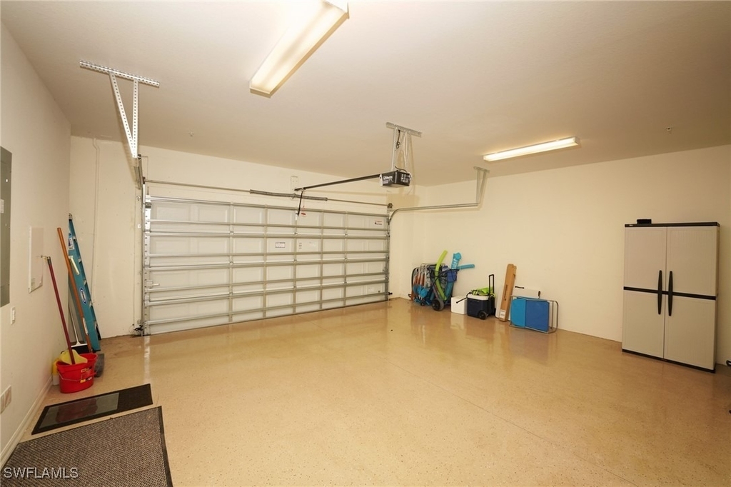 9054 Capistrano Street N - Photo 25