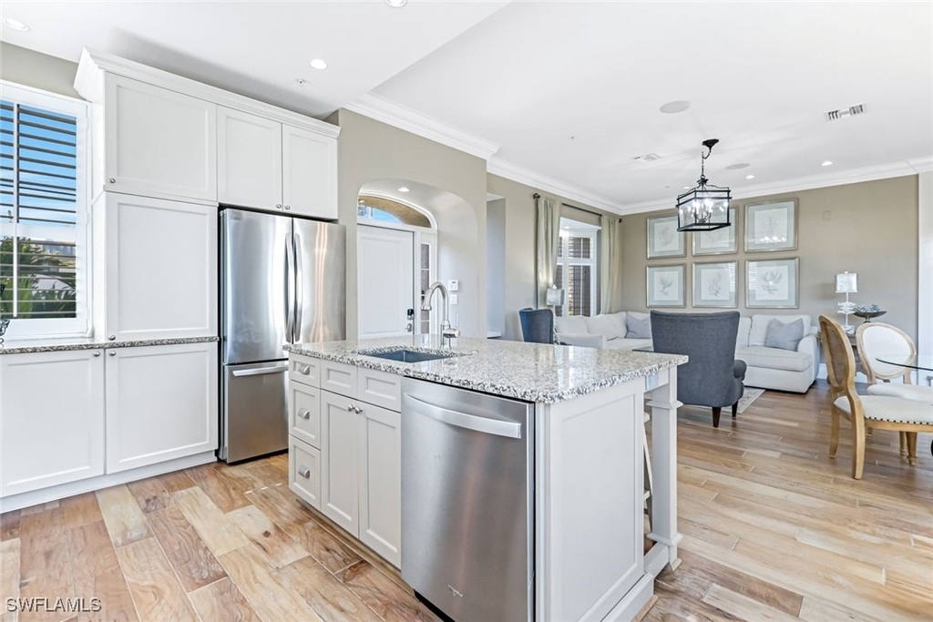 993 8th Street S - Photo 7