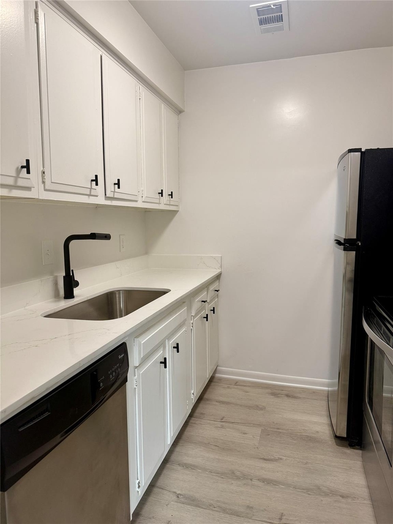 6401 Skyline Drive - Photo 1