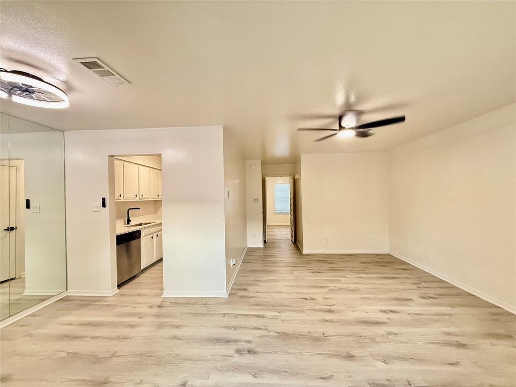 6401 Skyline Drive - Photo 0