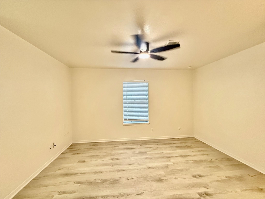 6401 Skyline Drive - Photo 3