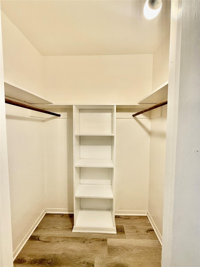 6401 Skyline Drive - Photo 8
