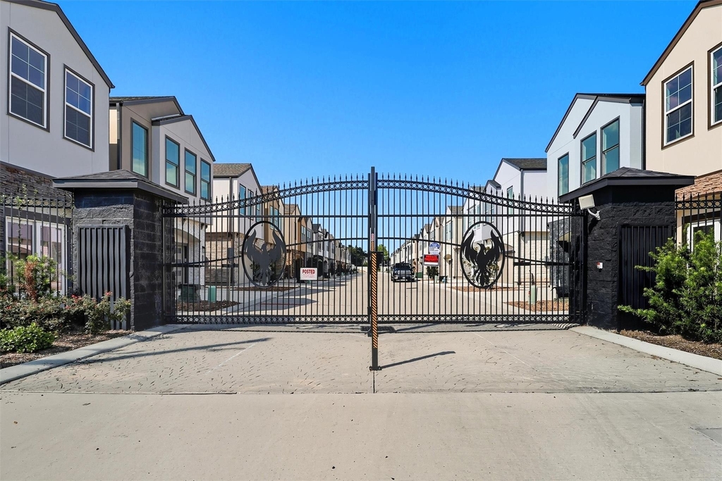 2924 El Fenice Lane - Photo 1