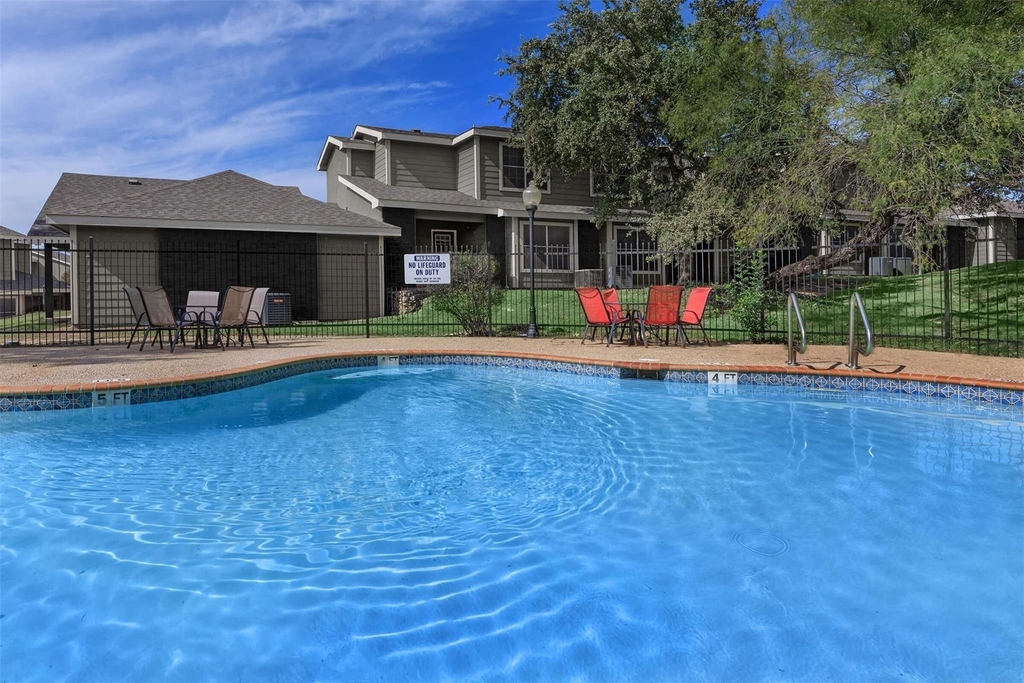 1297 W Loop 1604 N - Photo 5