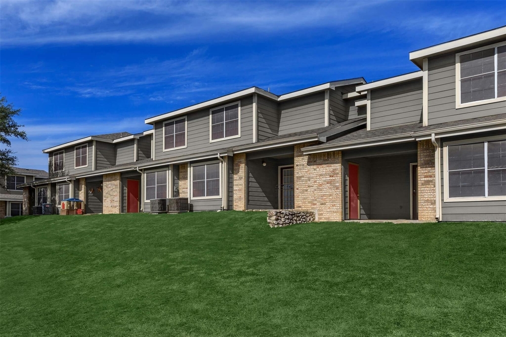 1297 W Loop 1604 N - Photo 0