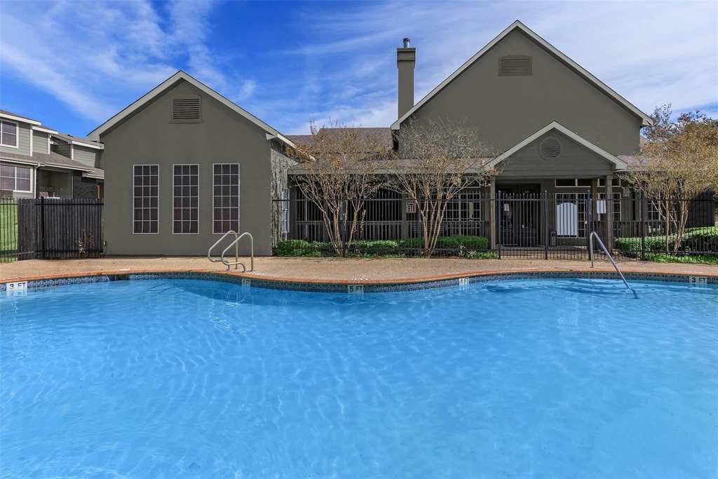 1297 W Loop 1604 N - Photo 6
