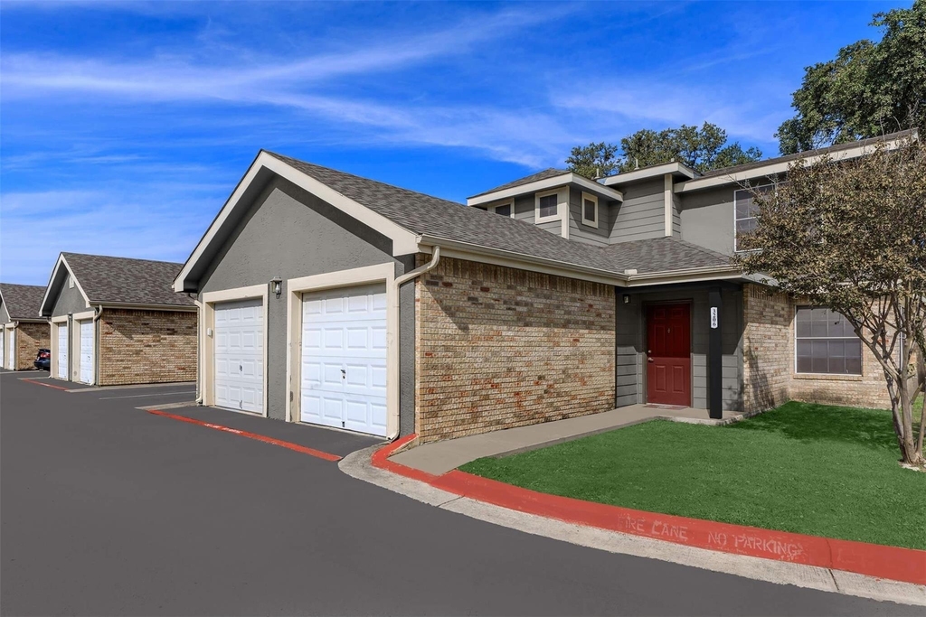 1297 W Loop 1604 N - Photo 4