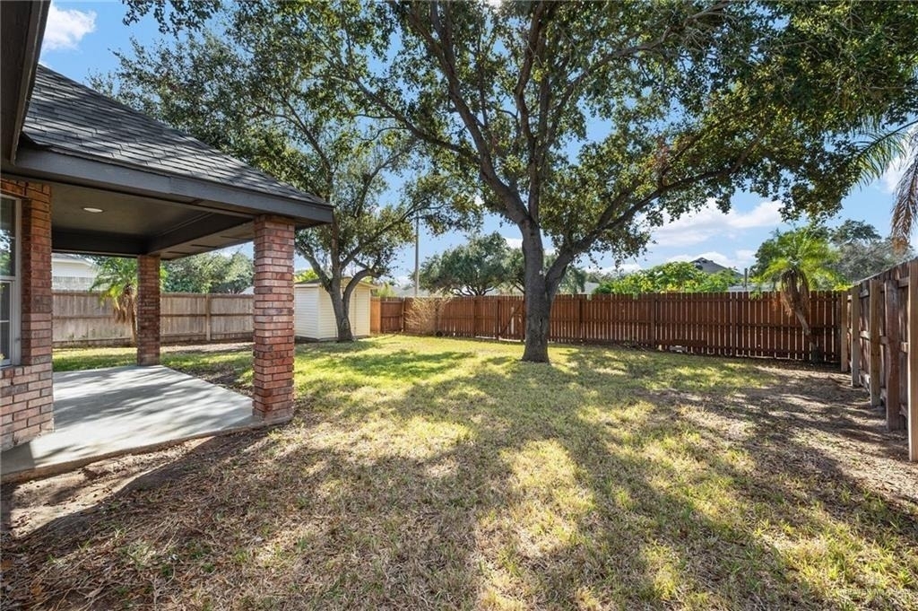 2210 E 23rd Street - Photo 11