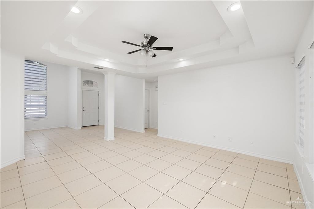 2210 E 23rd Street - Photo 2