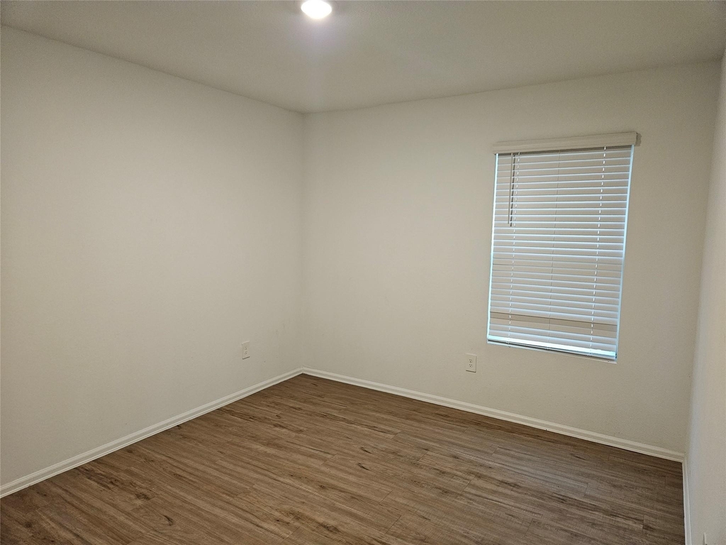 18930 Sorento Bay Lane - Photo 5