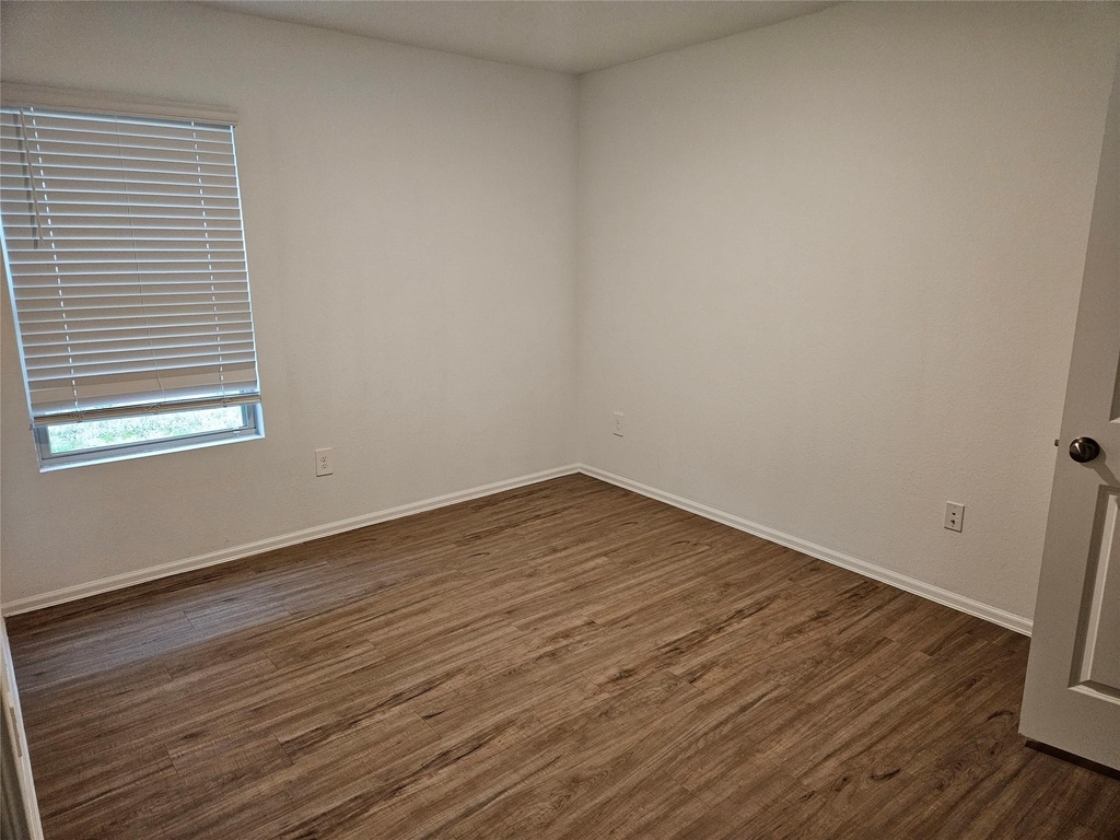 18930 Sorento Bay Lane - Photo 4