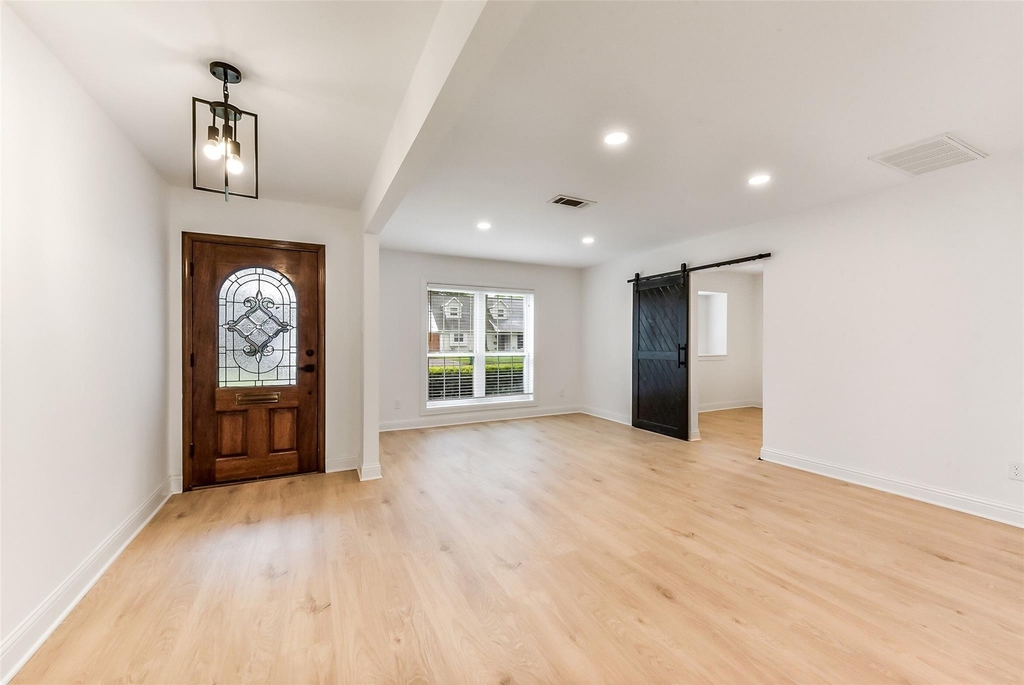 5946 Valkeith Drive - Photo 15