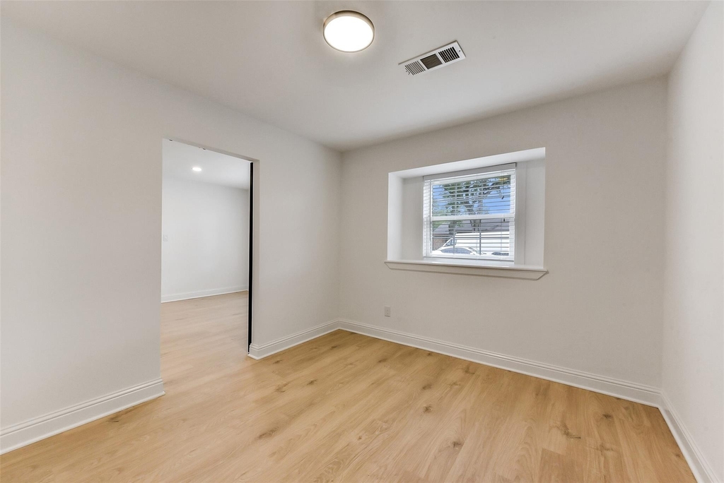 5946 Valkeith Drive - Photo 18