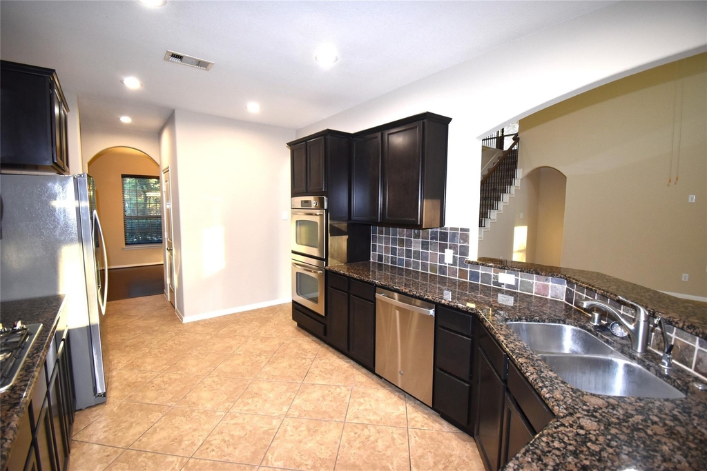 51 Greenprint Circle - Photo 14