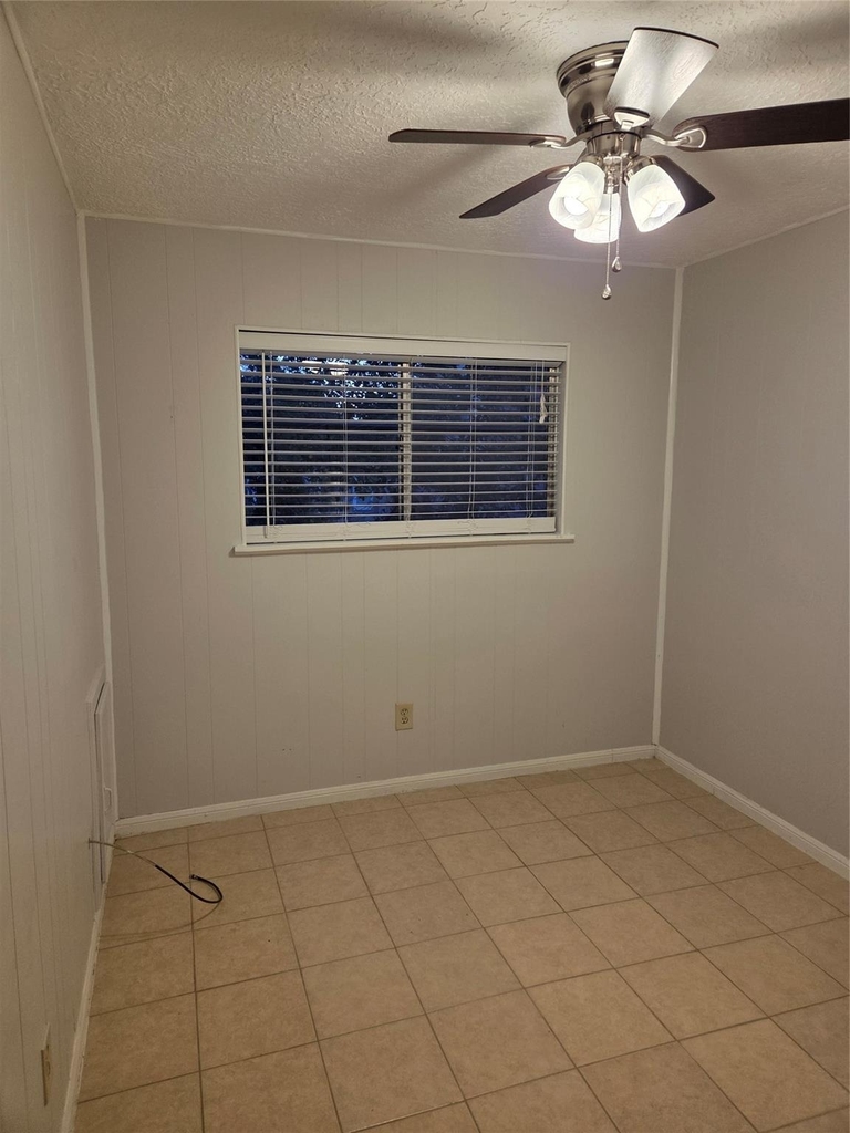 902 1/2 Euclid St Street - Photo 5