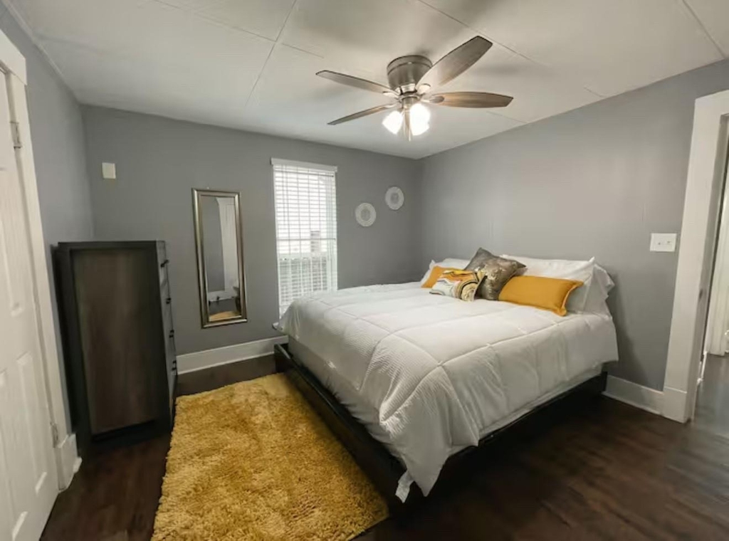 4201 Irvington Boulevard - Photo 9