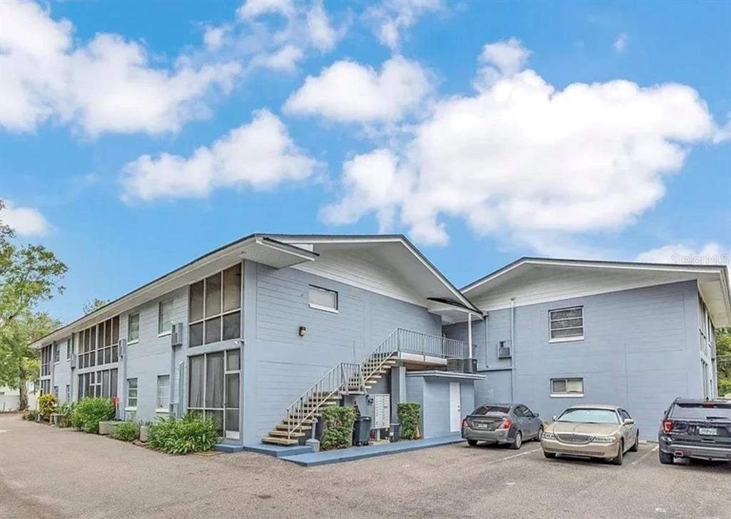 1014 E South Street - Photo 1
