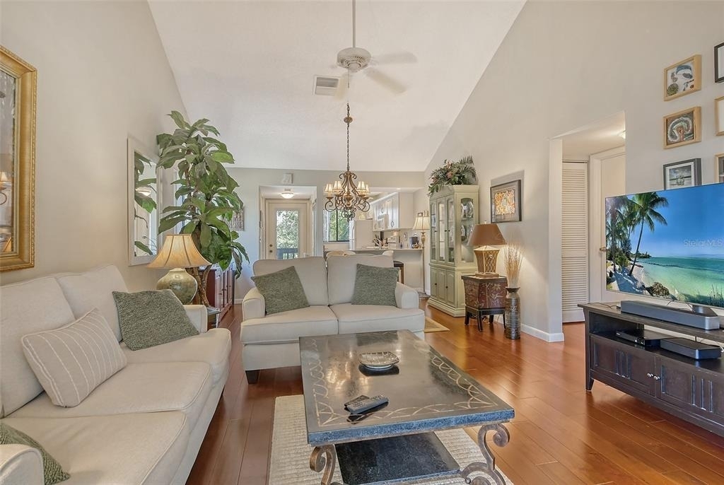1720 Glenhouse Drive - Photo 8