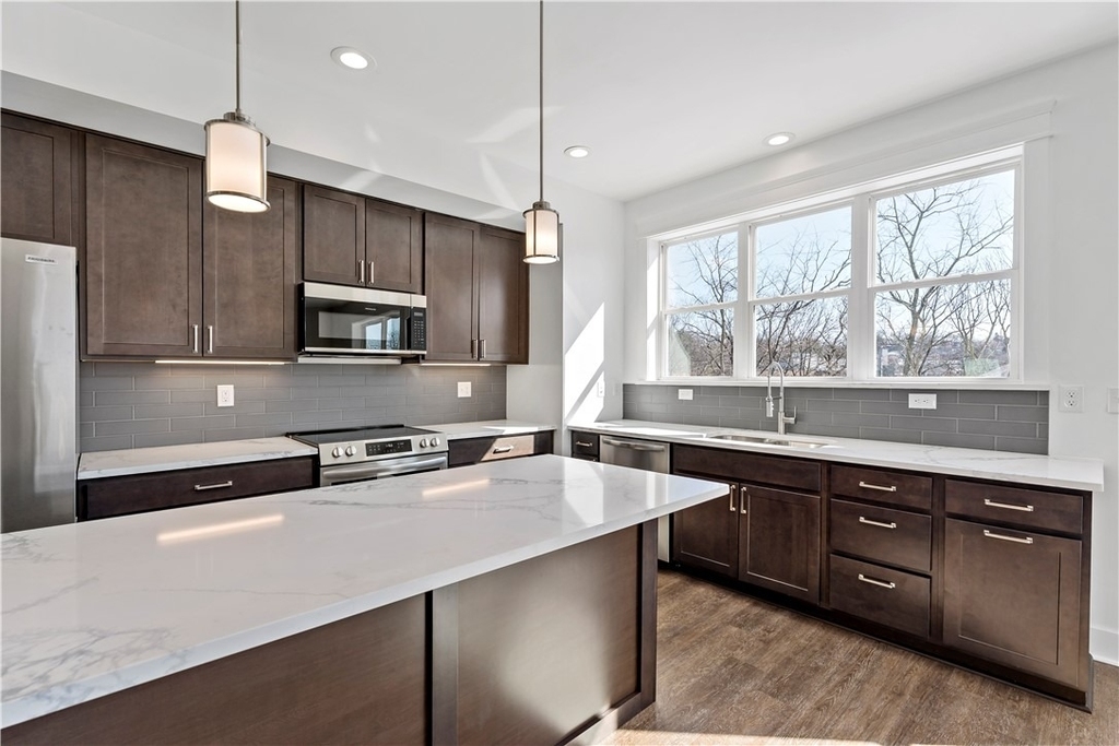 1819 Chessland Street - Photo 6