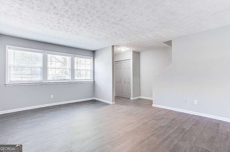707 Franklin Se - Photo 1