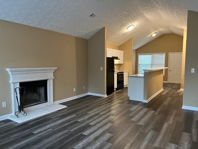 5200 Alexander Street - Photo 1