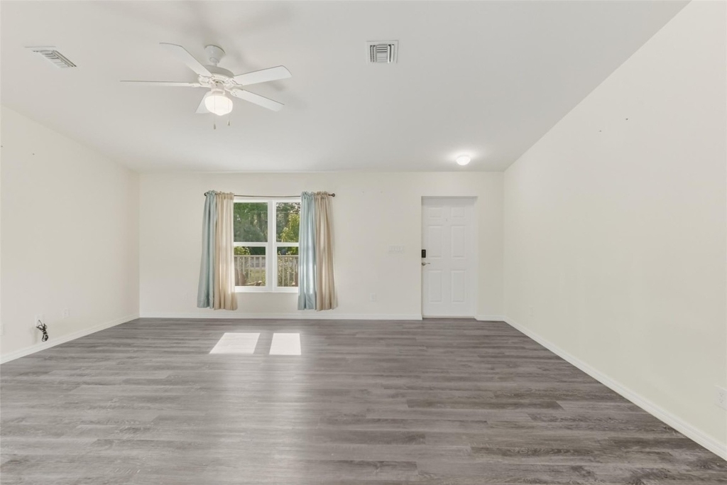 8007 Royal Court - Photo 6