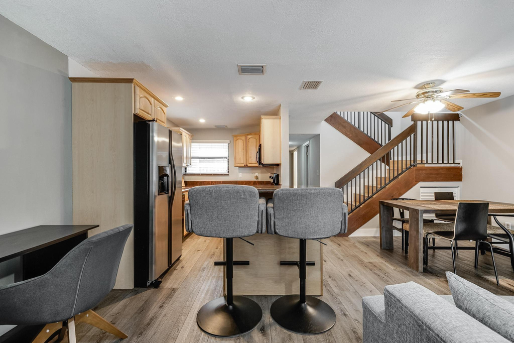 2530 Ne 9th Street - Photo 5