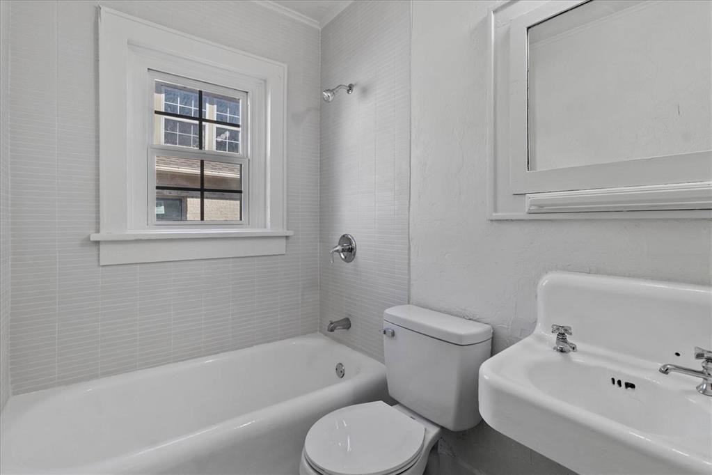 1104 Nw 44th Street - Photo 6