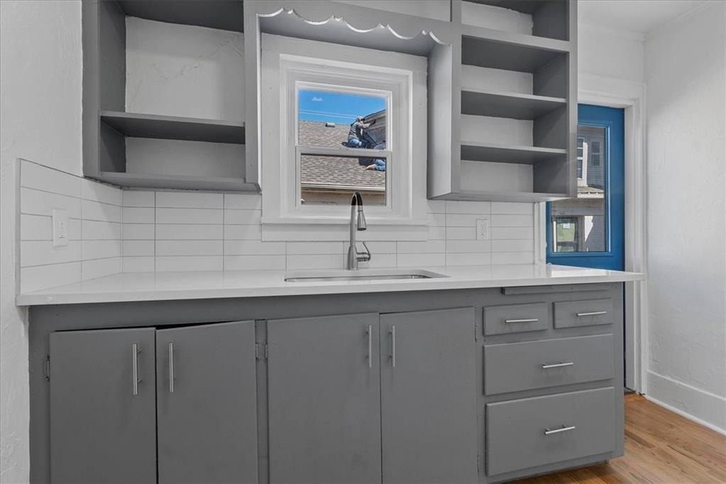 1104 Nw 44th Street - Photo 3