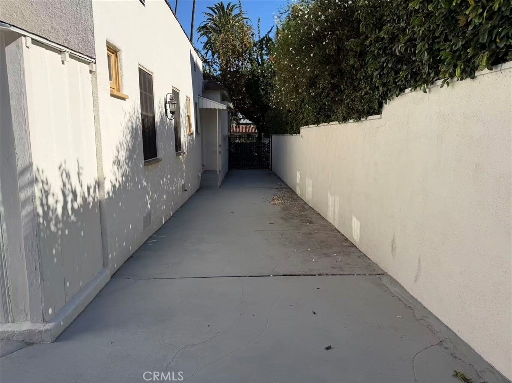 113 N Doheny - Photo 18