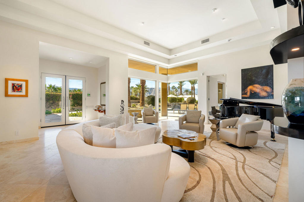 16 Judd Terrace - Photo 1