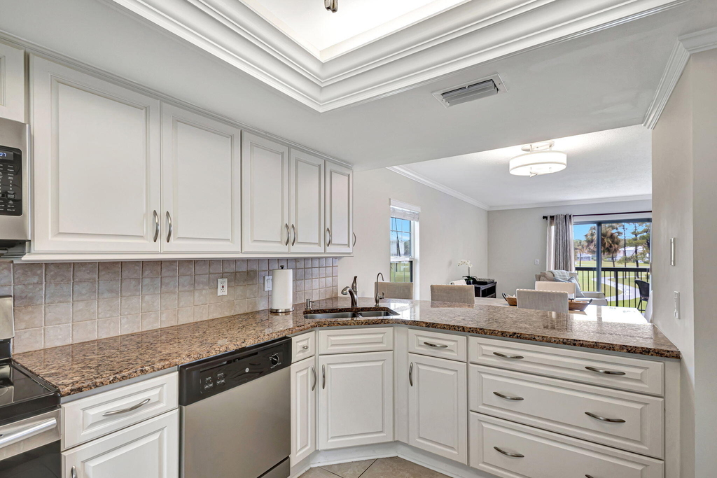 18350 Se Wood Haven Lane - Photo 9