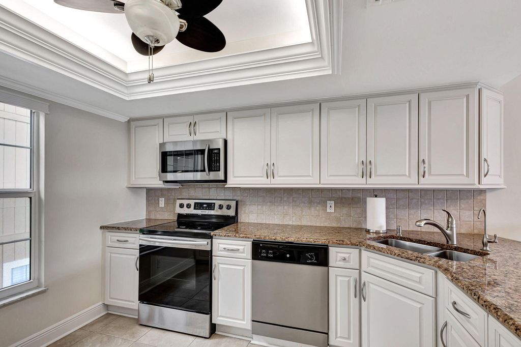 18350 Se Wood Haven Lane - Photo 8