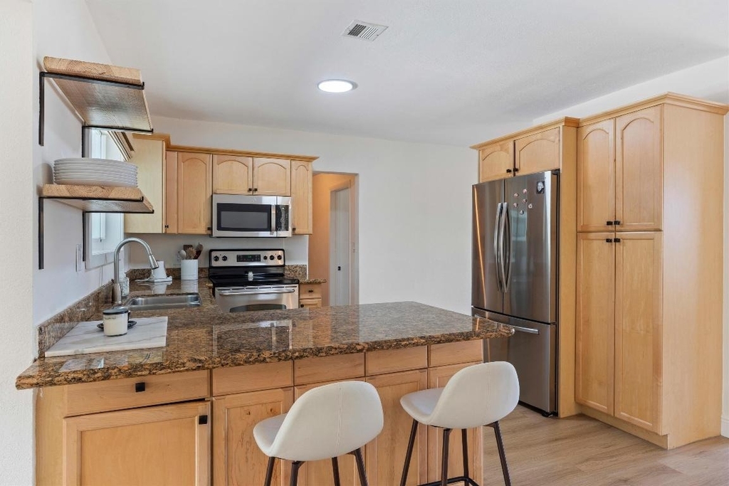 4921 Ne 23rd Avenue - Photo 8
